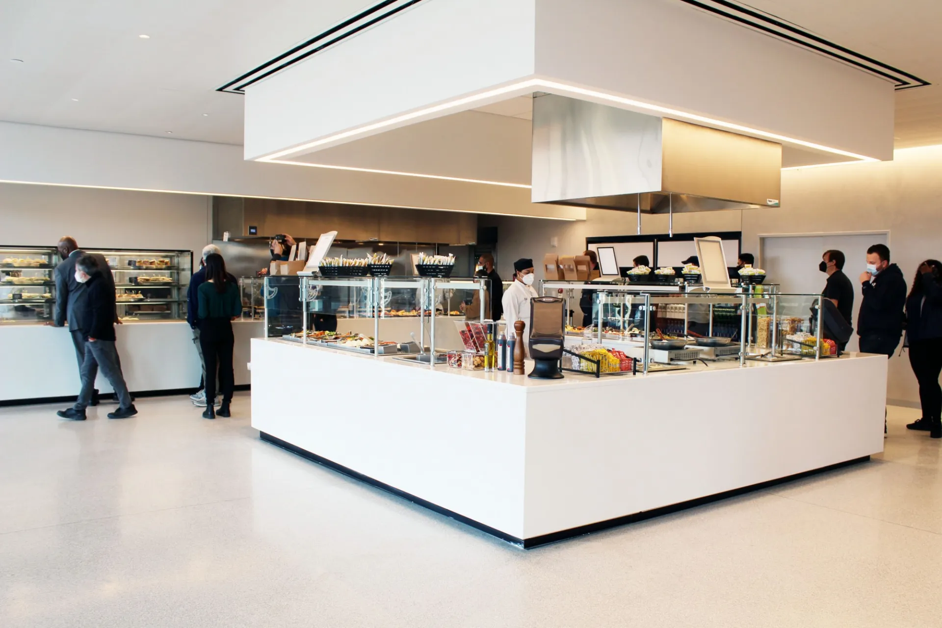 Smith Dining Hall in Henry R. Kravis Hall